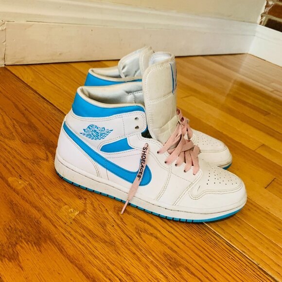 Nike Air Jordan 1 MID UNC Powder Blue White BQ6472-114 Womens Size 9.5 - Picture 9 of 12